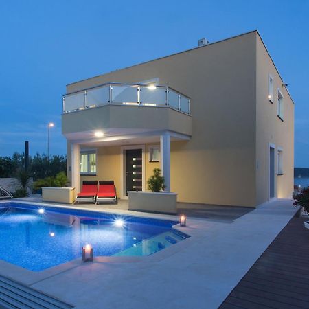 Villa-Split-Luxury-Heated Salt Water Pool-Up To 3 Family Kaštela Esterno foto